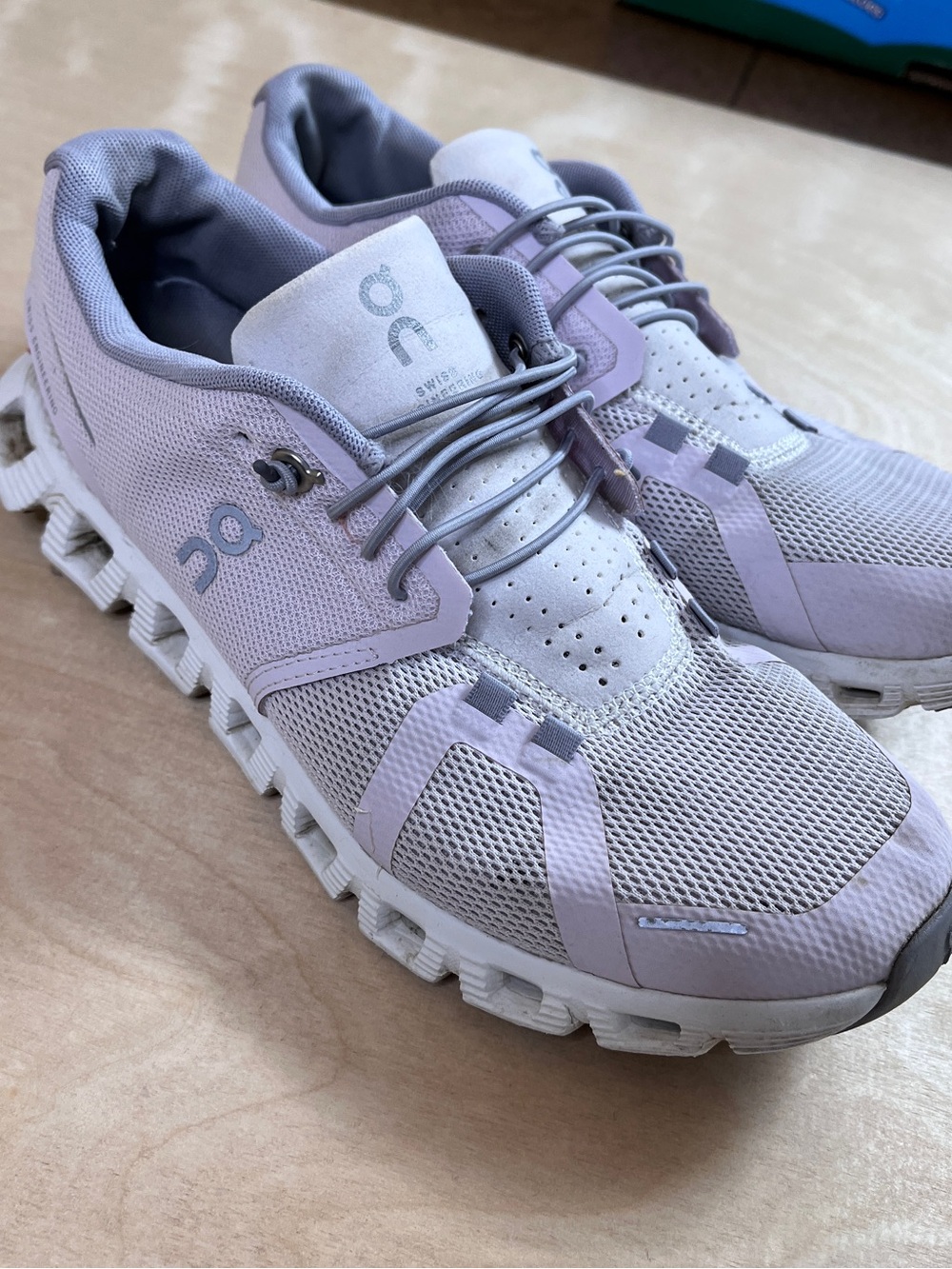 On Running Women’s Cloudswift Sneakers - Lavender/Gray
